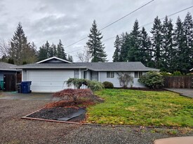 8019 57th Dr NE in Marysville, WA - Building Photo