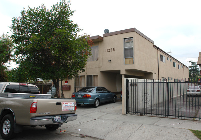 11258 Tiara St in North Hollywood, CA - Building Photo - Building Photo