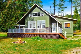 1274 N Wrenco Rd in Sandpoint, ID - Building Photo