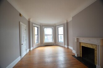 465 Commonwealth Ave, Unit 3 in Boston, MA - Building Photo - Building Photo