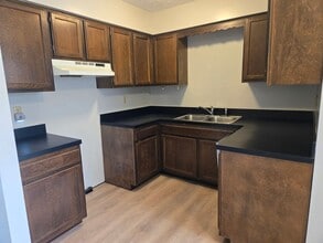 1244 Colonial Dr in Ashland, OH - Building Photo - Building Photo