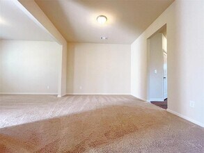 279 Darling Ln in Pendergrass, GA - Foto de edificio - Building Photo