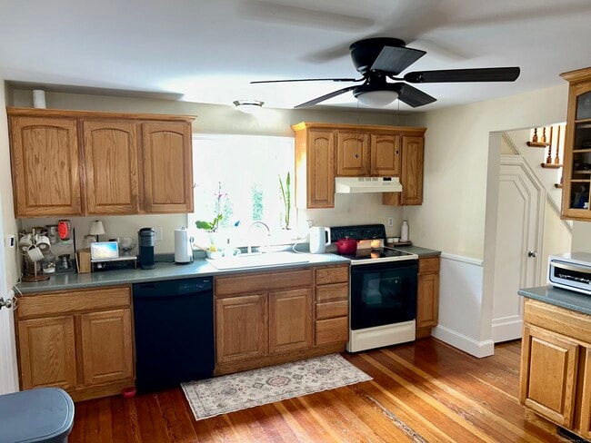 304 Buckingham St in Watertown, CT - Building Photo - Building Photo