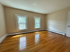 164 W Central St in Natick, MA - Building Photo - Building Photo