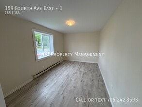 159 4th Ave E in North Bay, ON - Building Photo - Building Photo
