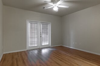 Mariposa Jason Avenue 55+ Apartment Homes in Amarillo, TX - Building Photo - Interior Photo