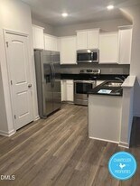 2409 Ashton Park Ln in Burlington, NC - Building Photo