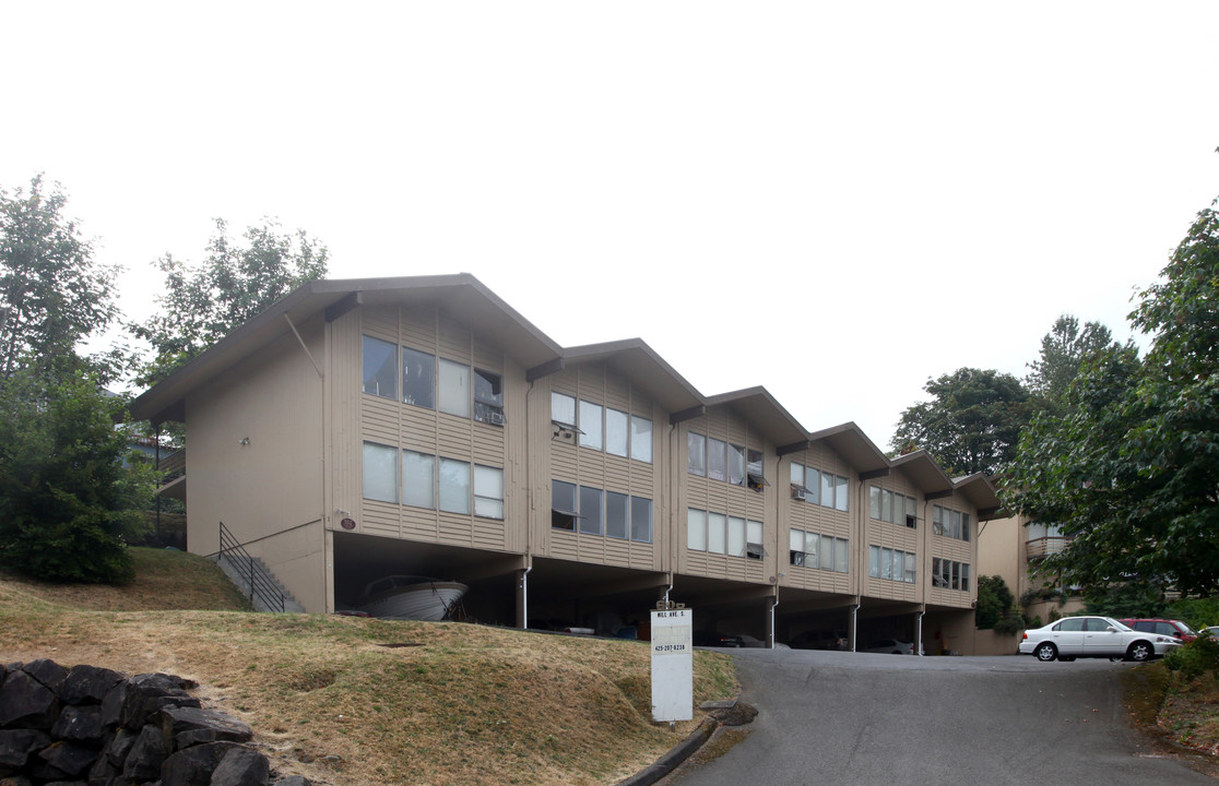 Chalet Apartments in Renton, WA - Foto de edificio