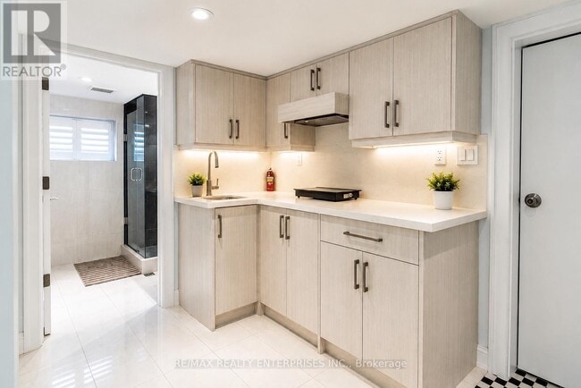 property at 1078 Sawyer Ave