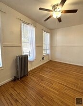 3BR 1BA Top Floor Brick Townhouse w/ Commu in Brooklyn, NY - Building Photo - Building Photo