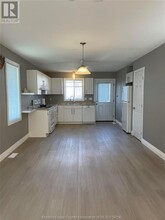 2380 Meldrum Rd in Windsor, ON - Building Photo - Building Photo