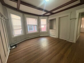 359 Sherman Ave, Unit 2 in New Haven, CT - Foto de edificio - Building Photo