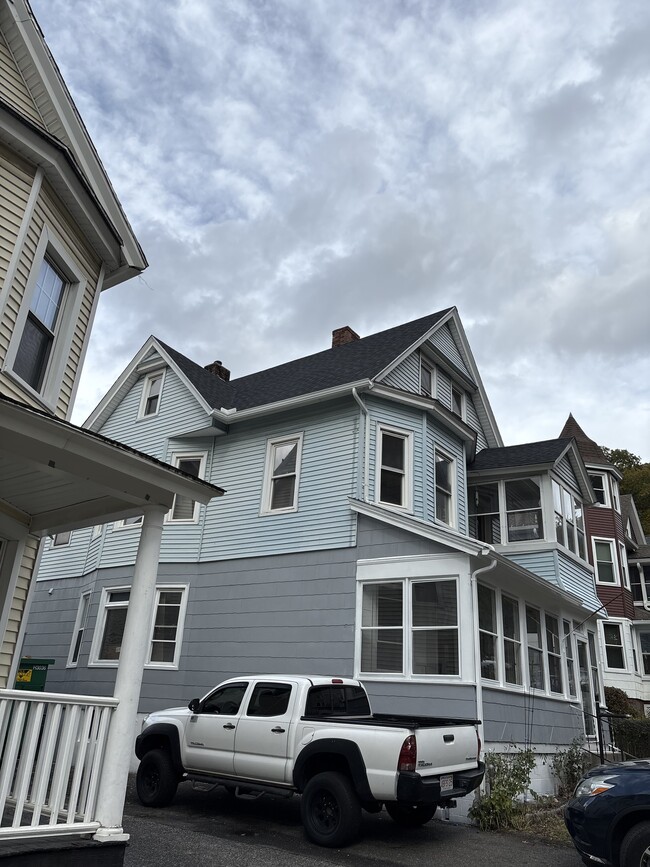 72 Palmer Ave, Unit Palmer 1 in Springfield, MA - Building Photo - Building Photo