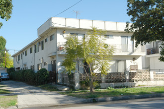 4123 Sunset Dr in Los Angeles, CA - Building Photo - Building Photo