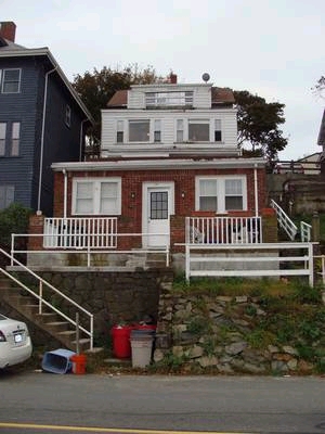 129 Nahant Rd in Nahant, MA - Foto de edificio - Building Photo