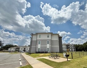 Ashford Park in Shreveport, LA - Building Photo - Building Photo