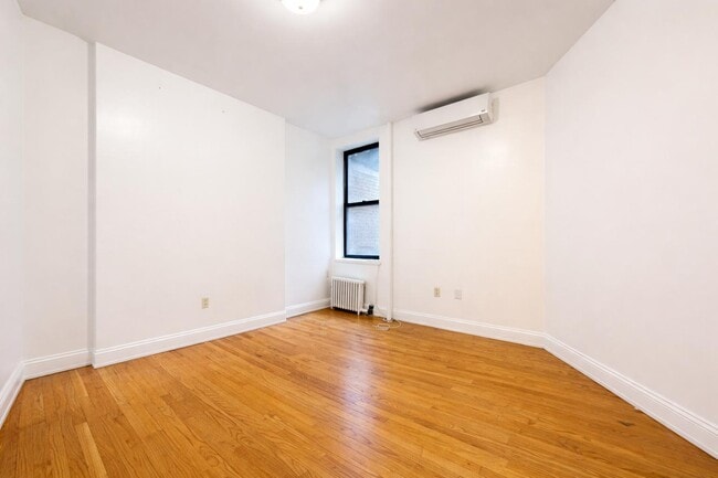 29 W 12th St in New York, NY - Foto de edificio - Building Photo