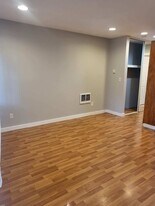 4423 SE 16th Ave, Unit 4423