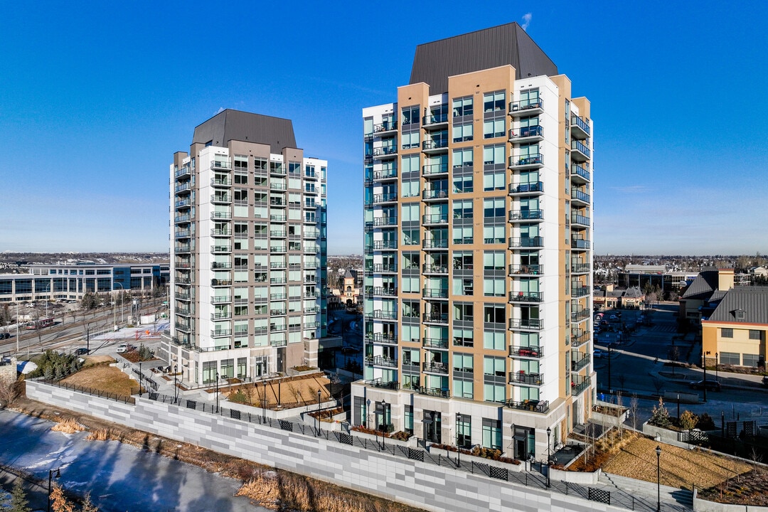 DeVille Quarry Park in Calgary, AB - Building Photo