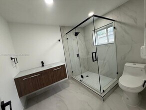 5023 SW 93rd Ave in Cooper City, FL - Building Photo - Building Photo