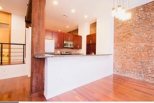 12 S Letitia St, Unit 302 in Philadelphia, PA - Building Photo