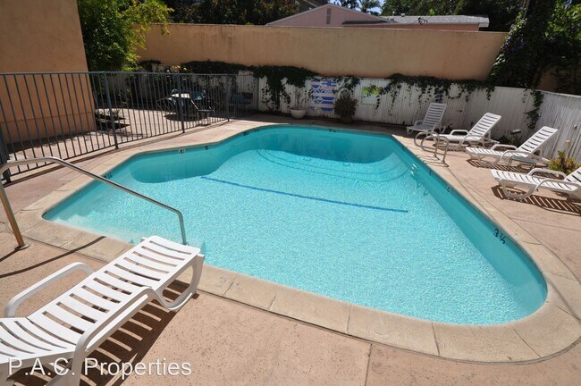 4225 Mary Ellen Ave in Los Angeles, CA - Building Photo - Building Photo