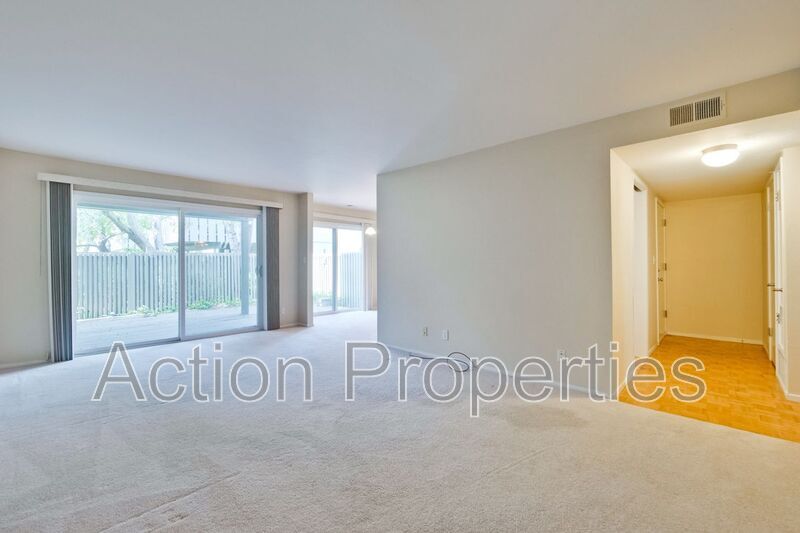 255 S Rengstorff Ave in Mountain View, CA - Building Photo