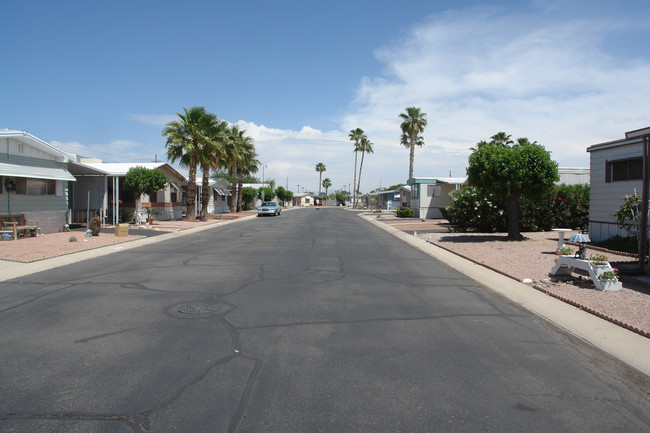 Villa Capri Mobile Home Park in Tucson, AZ - Building Photo - Building Photo