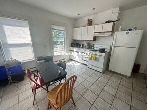 86 Kirkland St, Unit 2T in Cambridge, MA - Building Photo - Building Photo