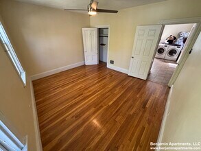 234 Cypress St, Unit 2 in Brookline, MA - Foto de edificio - Building Photo