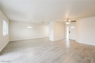 4740 Escalante Dr in North Port, FL - Building Photo - Building Photo