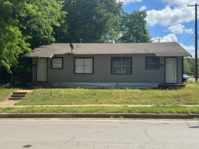 property at 2001 N Grand Ave
