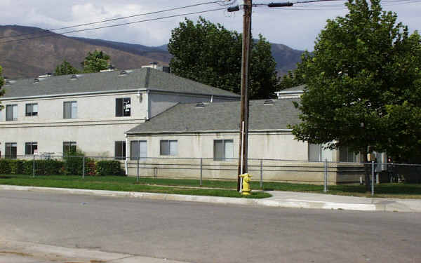 4261 Cedar Dr in San Bernardino, CA - Building Photo - Building Photo