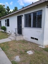 207 W Indigo St in Compton, CA - Building Photo