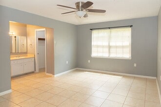 244 Live Oak Ln NW in Fort Walton Beach, FL - Building Photo - Building Photo