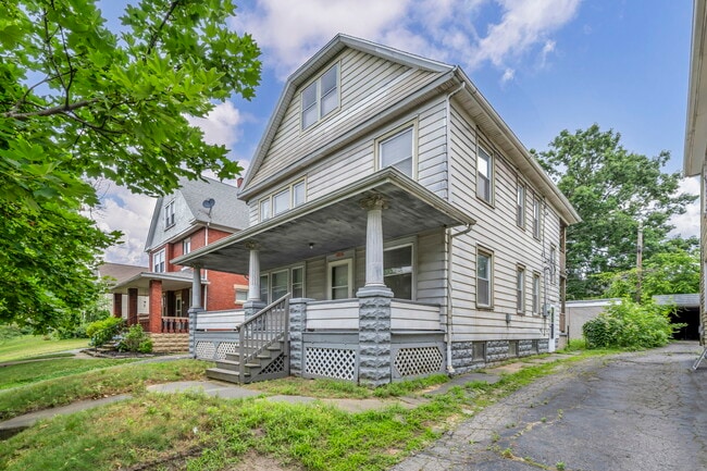 4093 E 64th St in Cleveland, OH - Building Photo - Building Photo