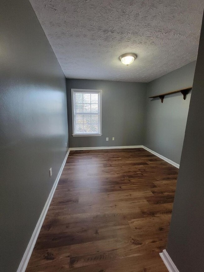 648 Hugging Bear Ln in Lexington, KY - Building Photo - Building Photo