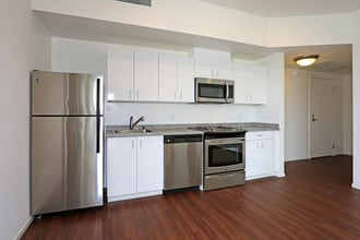 Habitat in West Sacramento, CA - Foto de edificio - Building Photo