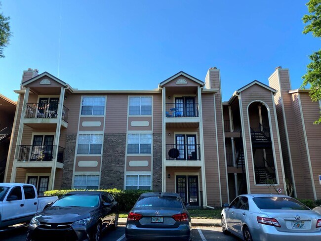 property at 2550 N Alafaya Trail