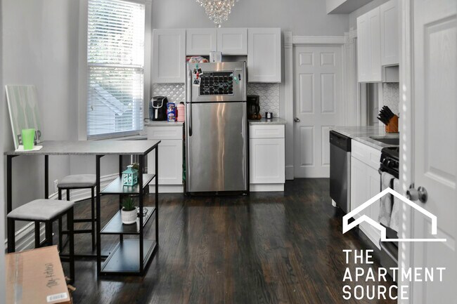 1446 W Fletcher St in Chicago, IL - Building Photo - Building Photo