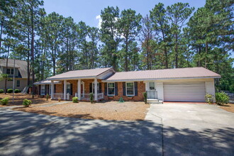 187 Skyline Manor Rd in Southern Pines, NC - Building Photo - Building Photo