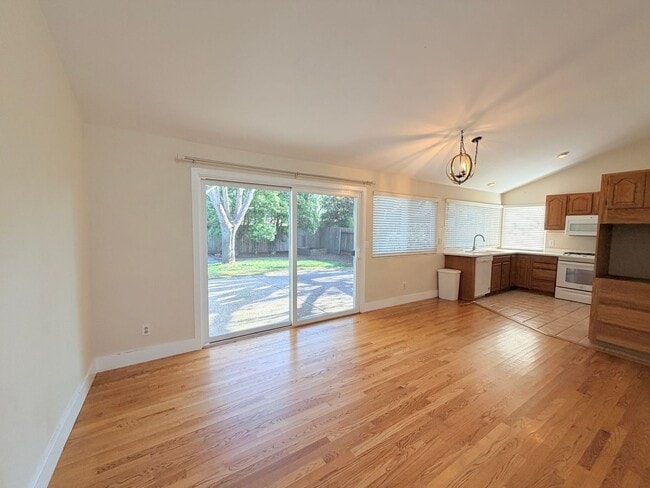 property at 1570 Bungalow Ln