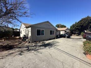 1835 Woodland Ave in East Palo Alto, CA - Building Photo - Building Photo