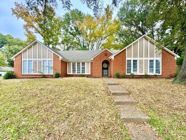 5334 Craigmont Dr in Memphis, TN - Building Photo - Building Photo