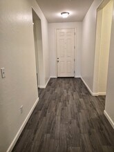 2328 Chianti Wy in Hanford, CA - Building Photo - Building Photo