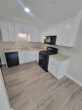 482 Duane Terrace in Glen Ellyn, IL - Foto de edificio - Building Photo