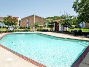The Park at Marsala in Jackson, MS - Building Photo - Building Photo