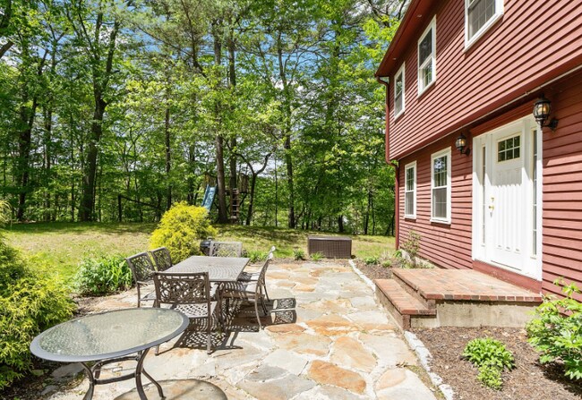 8 Scott Rd in Littleton, MA - Building Photo - Building Photo