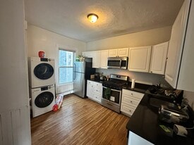 80 Hillside St, Unit 3 in Boston, MA - Building Photo