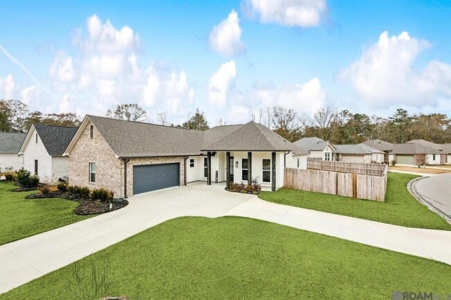 property at 9533 S Creek Dr